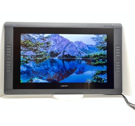 Wacom Cintiq 22HD Touch (DTH-2200) 22" (клас А)