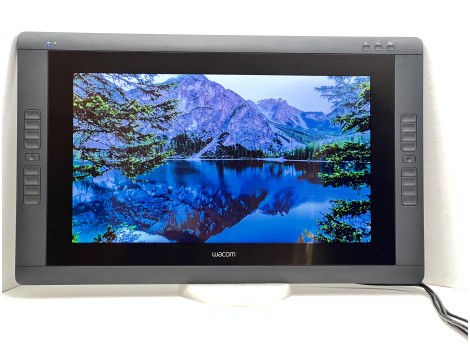 Wacom Cintiq 22HD Touch (DTH-2200) 22" (клас А)