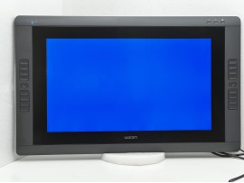 Wacom Cintiq 22HD Touch (DTH-2200) 22" (клас А)