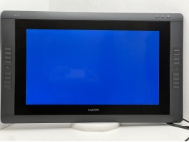 Wacom Cintiq 22HD Touch (DTH-2200) 22" (клас А)
