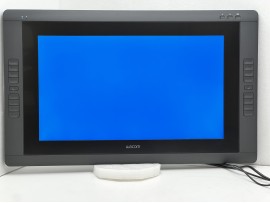 Wacom Cintiq 22HD Touch (DTH-2200) 22" (клас А)