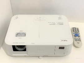 Проектор NEC M403H 798часа клас Б