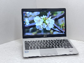 Лаптоп Fujitsu LIFEBOOK S938 13.3" i5-8250U 8GB 260GB клас А