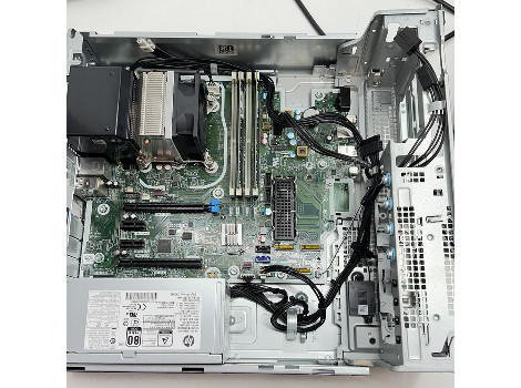HP Z2 G5 i7-10700 32GB 260GB UHD 10th
