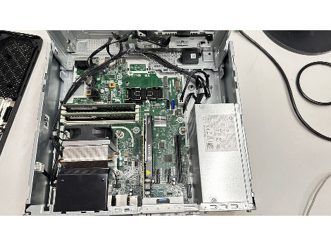 HP Z2 G5 i7-10700 32GB 260GB Quadro T600 4GB