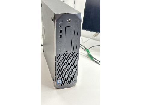 HP Z2 G4 i7-8700 32GB 260GB Quadro P620