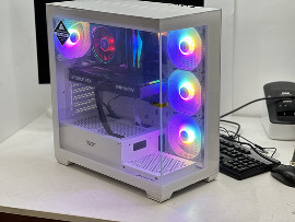 Компютър Нови SubGo White Gen4 RYZEN 7 7700 64GB 2TB RTX5070