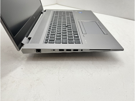 HP ZBook Fury 17 G8 17.3" i7-11850H 32GB 510GB клас А