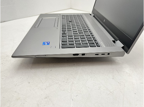HP ZBook Fury 17 G8 17.3" i7-11850H 32GB 510GB клас А