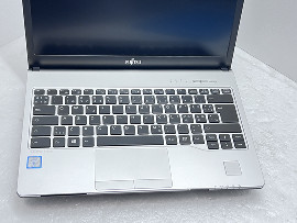 Лаптоп Fujitsu LIFEBOOK S938 13.3" i7-8650U 24GB 510GB клас А