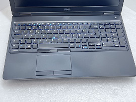 Лаптоп Dell Latitude 5580 15.6" i7-7820HQ 16GB 510GB клас А