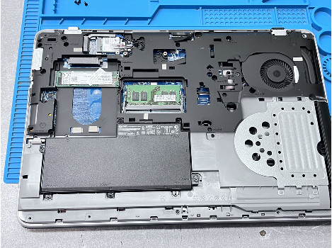 HP ProBook 650 G3 15.6" i5-7200U 8GB 260GB клас А