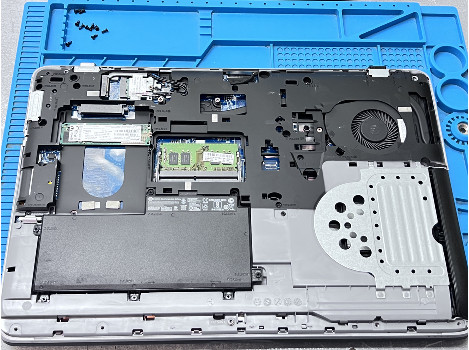 HP ProBook 650 G3 15.6" i5-7200U 8GB 260GB клас А