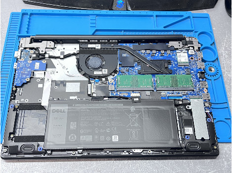 Dell Latitude 3500 15.6" i3-8145U 8GB 130GB клас А