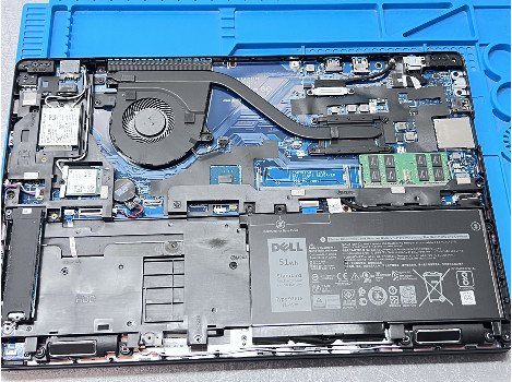 Dell Latitude 5580 15.6" i7-7820HQ 16GB 510GB клас А