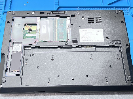 Fujitsu LIFEBOOK E5411 14" i5-1135G7 16GB 510GB клас Като Нов