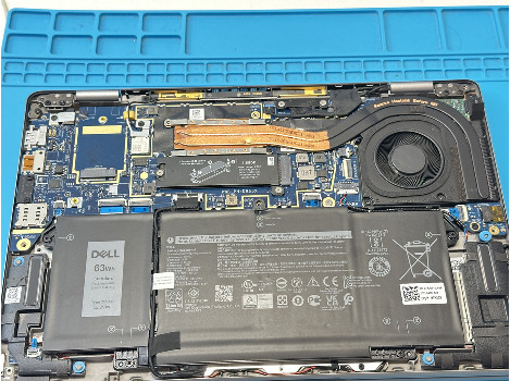 Dell Latitude 7320 13.3" touch i7-1185G7 32GB 1020GB клас Като Нов
