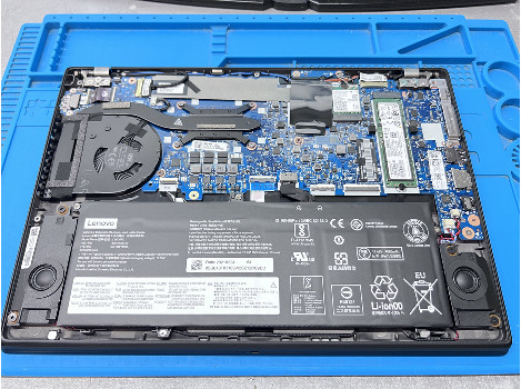Lenovo ThinkPad X13 13.3" Ryzen 5 PRO 4650U 16GB 260GB клас Като Нов