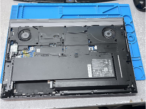 HP ZBook Fury 17 G8 17.3" i7-11800H 32GB 1020GB клас А