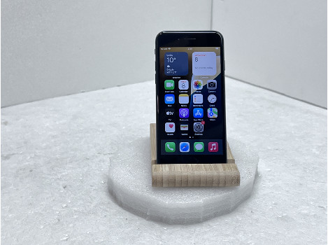 Apple iPhone SE (3rd gen) 64GB - клас А