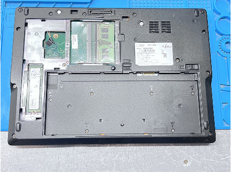 Fujitsu LIFEBOOK E549 14" i3-8145U 8GB 260GB клас А