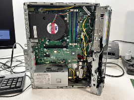 Компютър Lenovo ThinkCentre M70s Pentium G6400 16GB 510GB UHD 610