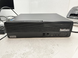 Компютър Lenovo ThinkCentre M70s Pentium G6400 16GB 510GB UHD 610