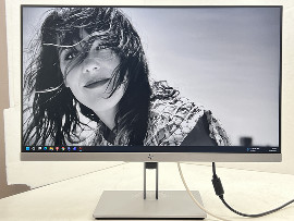 Монитор HP EliteDisplay E243d 24" (клас А)