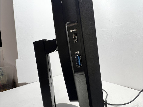 Fujitsu B27-9TF 27" (клас А)