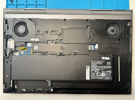 HP ZBook Fury 17 G8 17.3" i7-11850H 32GB 510GB клас А