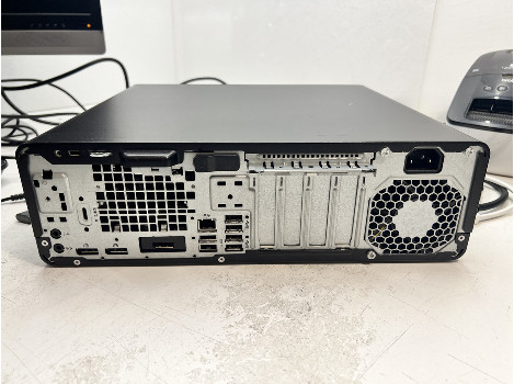 HP EliteDesk 800 G4 i3-8100 16GB 260GB UHD 630