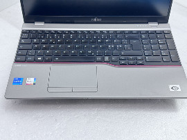 Лаптоп Fujitsu LIFEBOOK U7511 15.6" i7-1165G7 32GB 510GB клас А