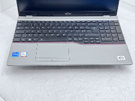 Лаптоп Fujitsu LIFEBOOK U7511 15.6" i7-1165G7 32GB 510GB клас А