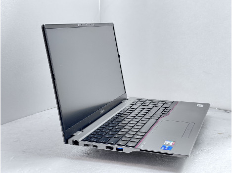 Fujitsu LIFEBOOK U7511 15.6" i7-1165G7 32GB 510GB клас А