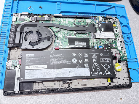 Lenovo ThinkPad T15 G2 15.6" i5-1145G7 16GB 260GB клас А