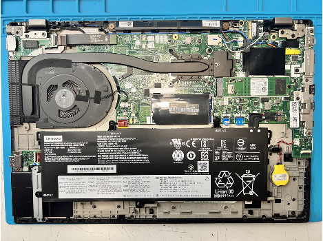 Lenovo ThinkPad T15 G2 15.6" i5-1145G7 16GB 260GB клас А